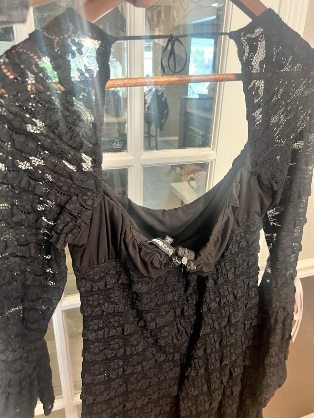 Dress wimsigoth Black Gwen Sz M Bell Sleeve Lace Pink Dark Bow Peep Q - Picture 9 of 12
